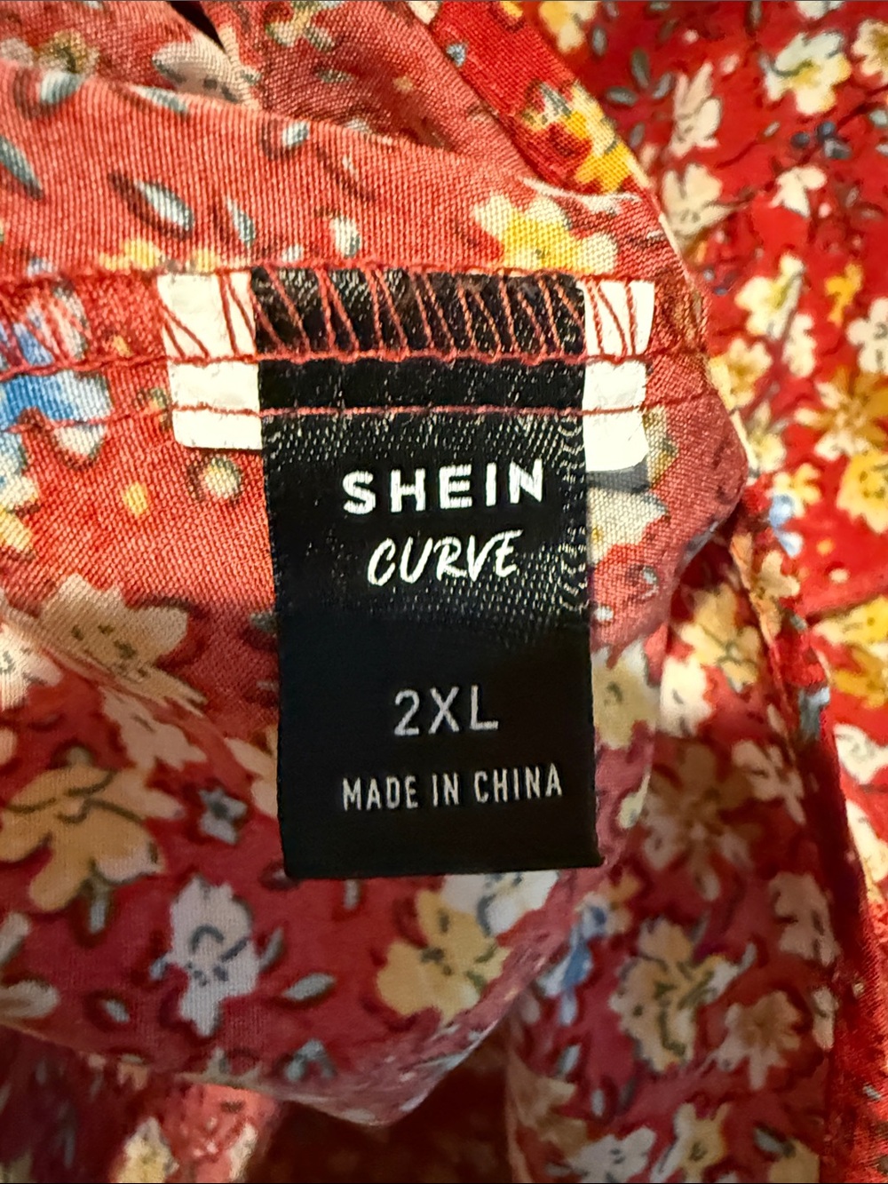 ➕💰BOGO FREE SHEIN Floral Print Top - Picture 5 of 5